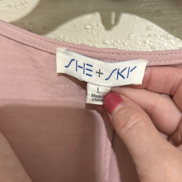 She + Sky blouse - Picture 3 of 3